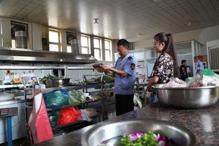 敖汉旗市场监管局开展夏季餐饮服务食品安全专项整治